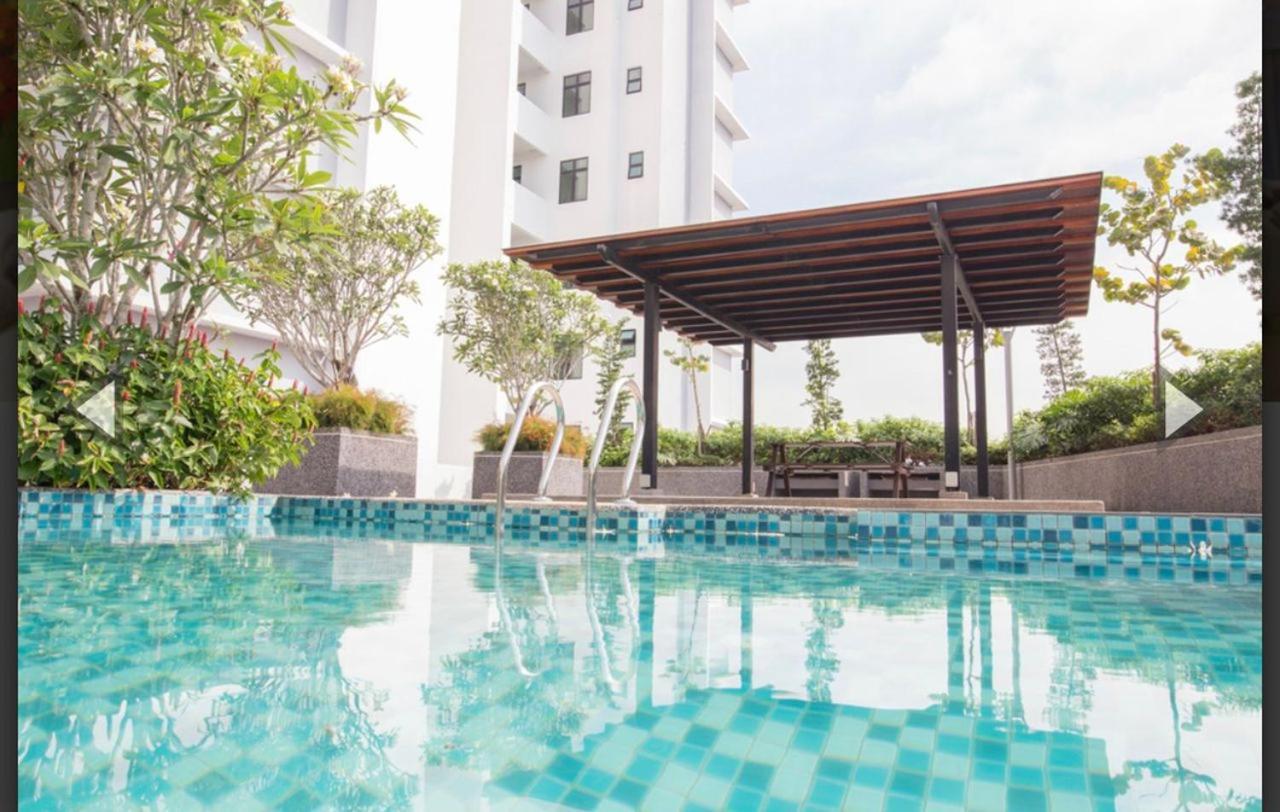 Apartment Putra Mewah *